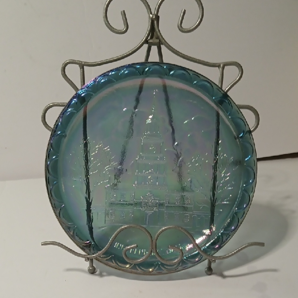 Vintage Spirit Of 76 Indiana Glass Blue Carnival Glass Art Piece
